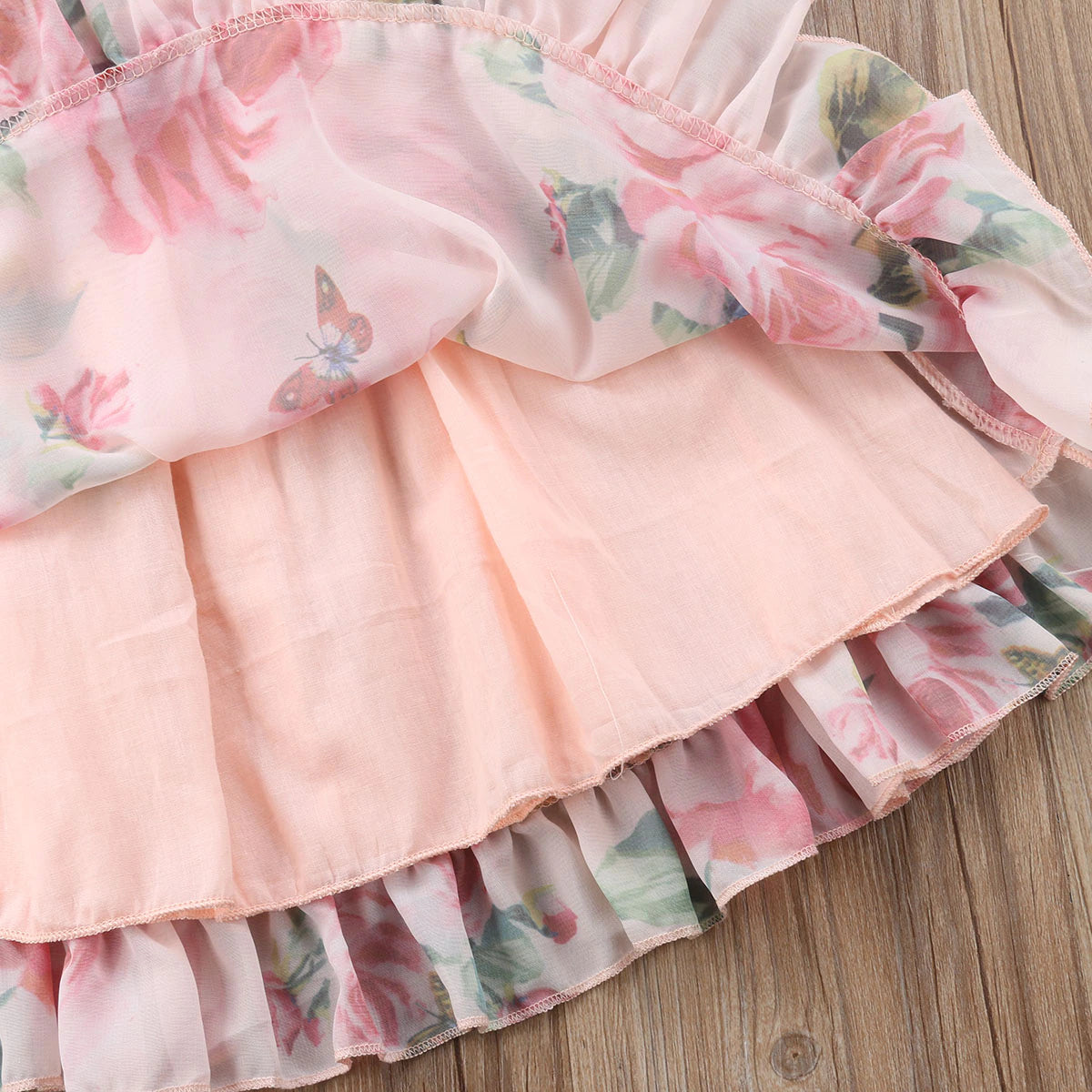 "Adorable Flower Puff Sleeve Dress for Baby Girls - Perfect for Holiday Parties and Special Occasions!"